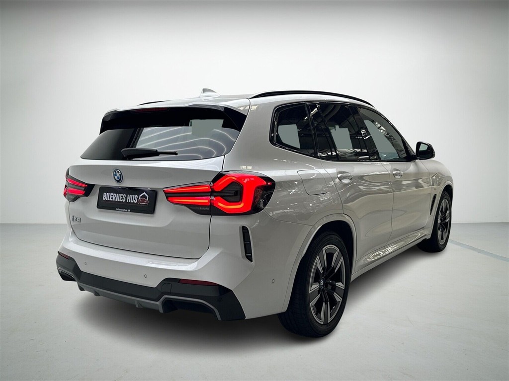 BMW iX3 M-Sport Charged Plus billede 2