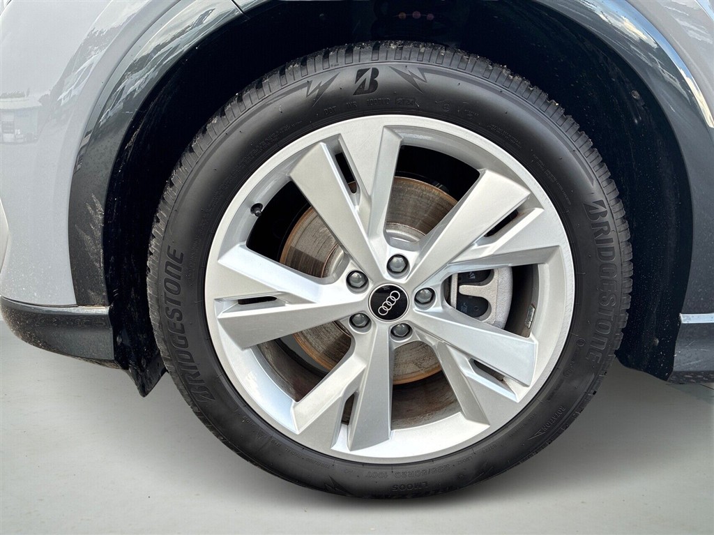 Audi Q4 S Line billede 8