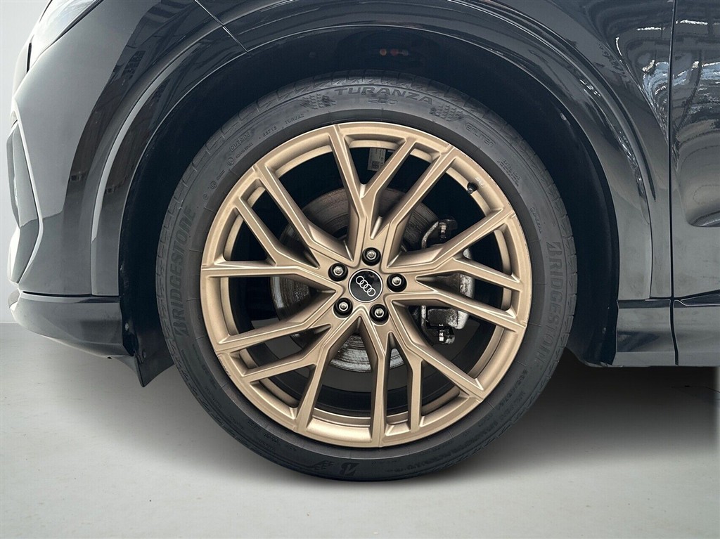 Audi Q4 S Line Edition billede 8