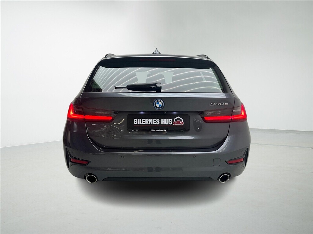 BMW 330e Sport Line billede 8