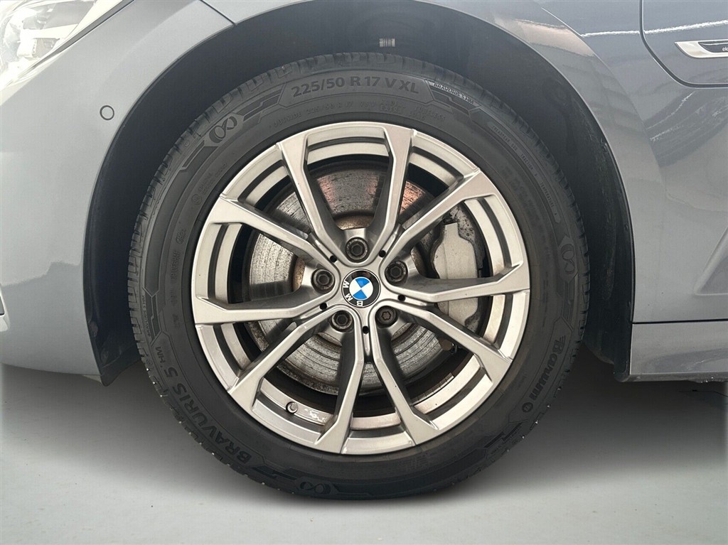BMW 330e Sport Line billede 9