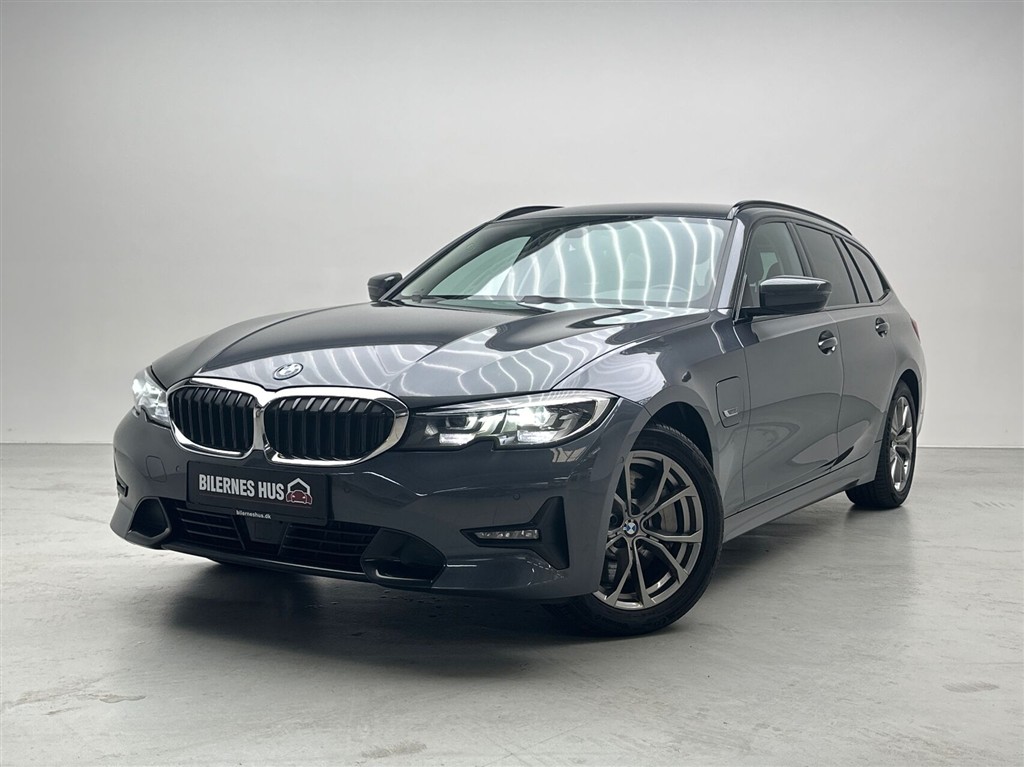 BMW 330e Sport Line billede 18