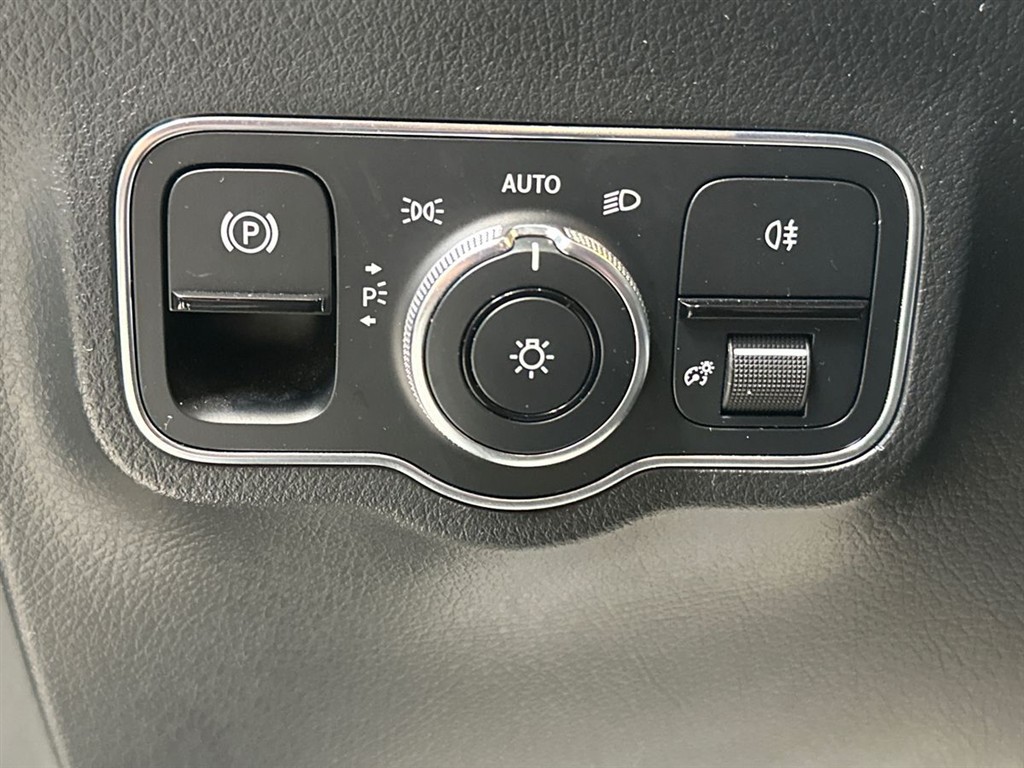Mercedes-Benz EQA 250 AMG Line billede 14