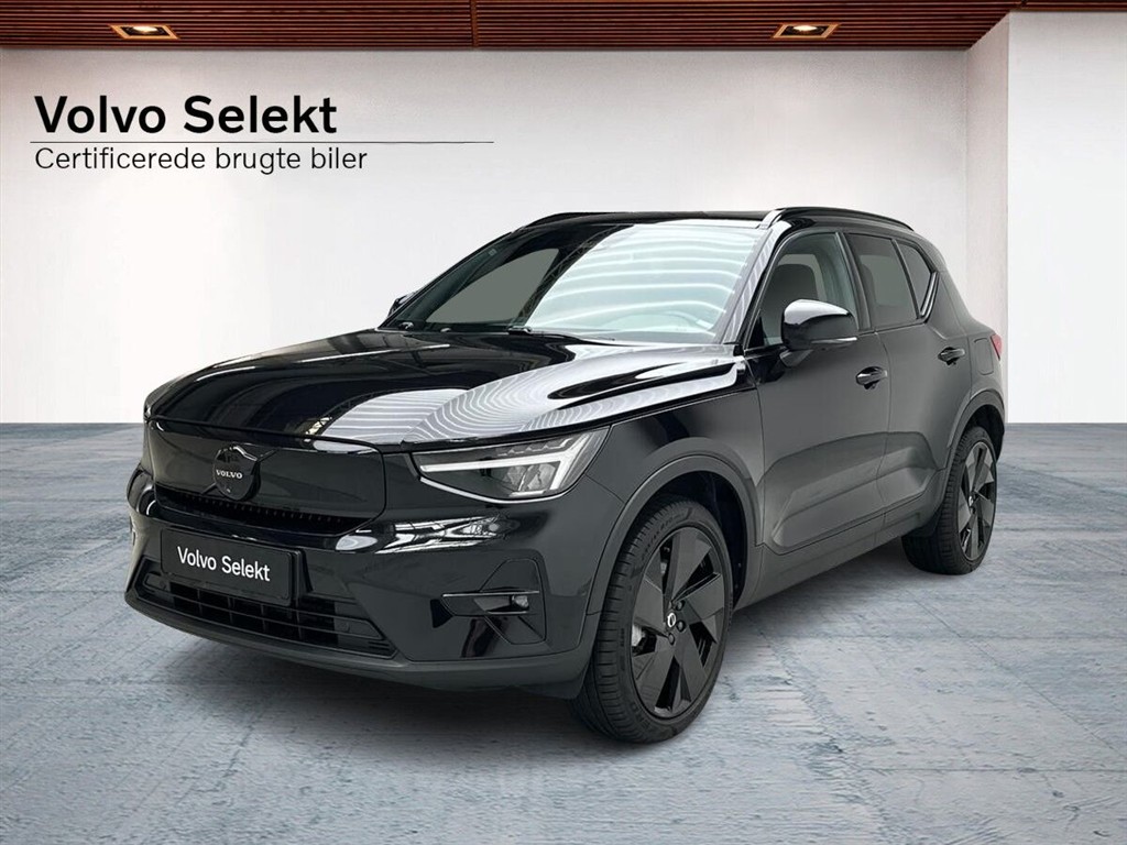 Volvo EX40 Black Edition