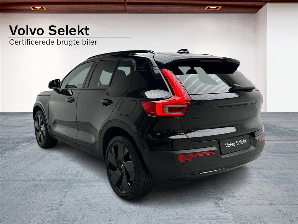 Volvo EX40 Black Edition billede 2