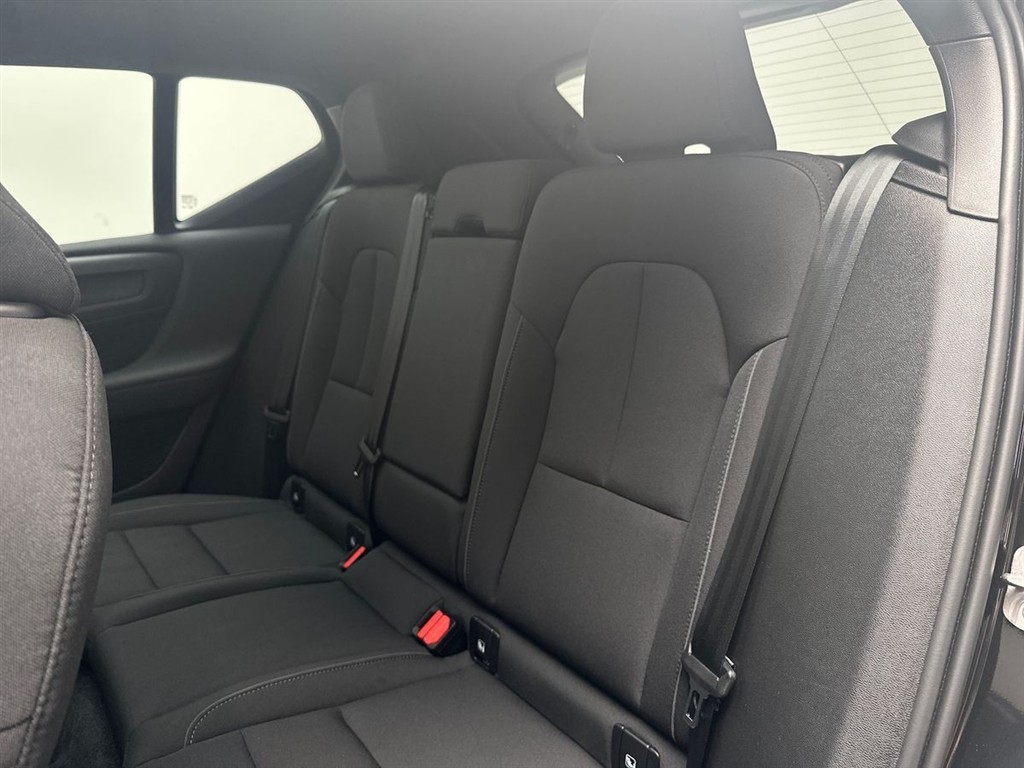 Volvo EX40 Black Edition billede 7