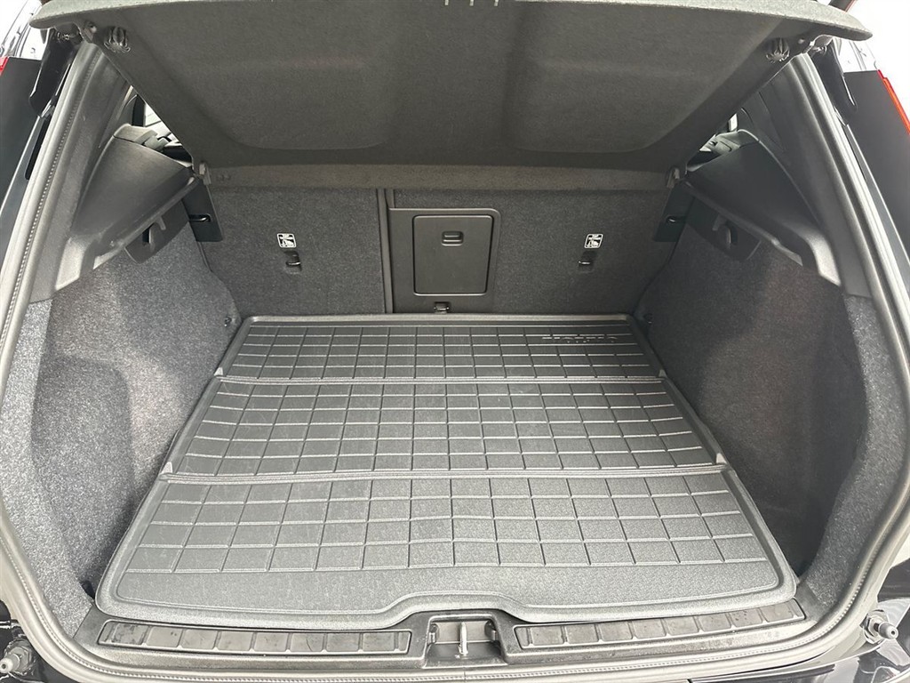 Volvo EX40 Black Edition billede 14