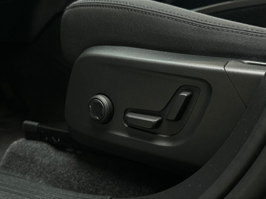 Volvo EX40 Black Edition billede 21