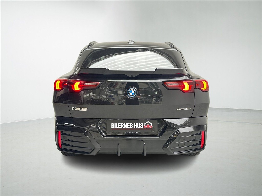 BMW iX2 M-Sport billede 8