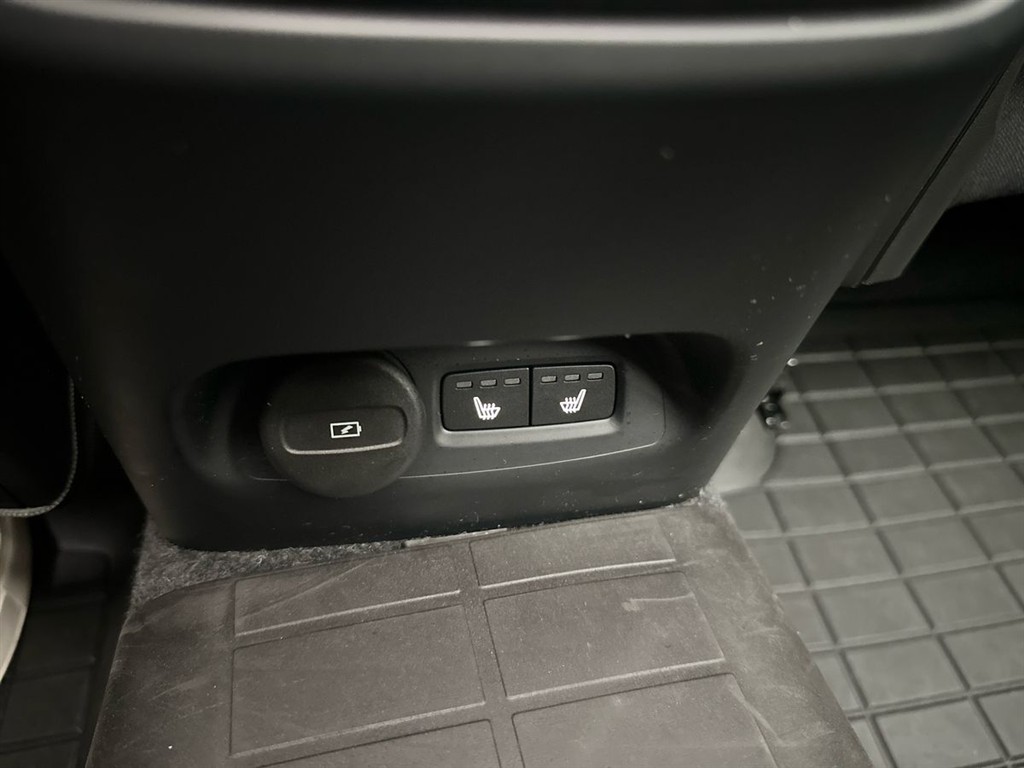 Volvo EC40 Black Edition Plus billede 19