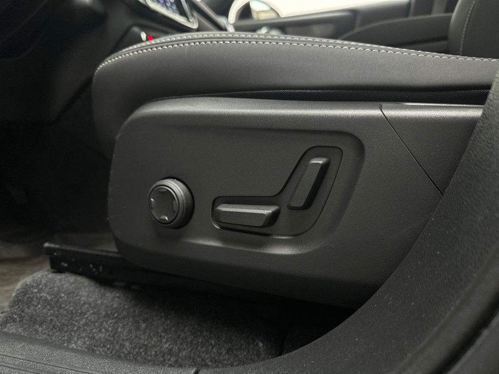 Volvo EC40 Black Edition Plus billede 17