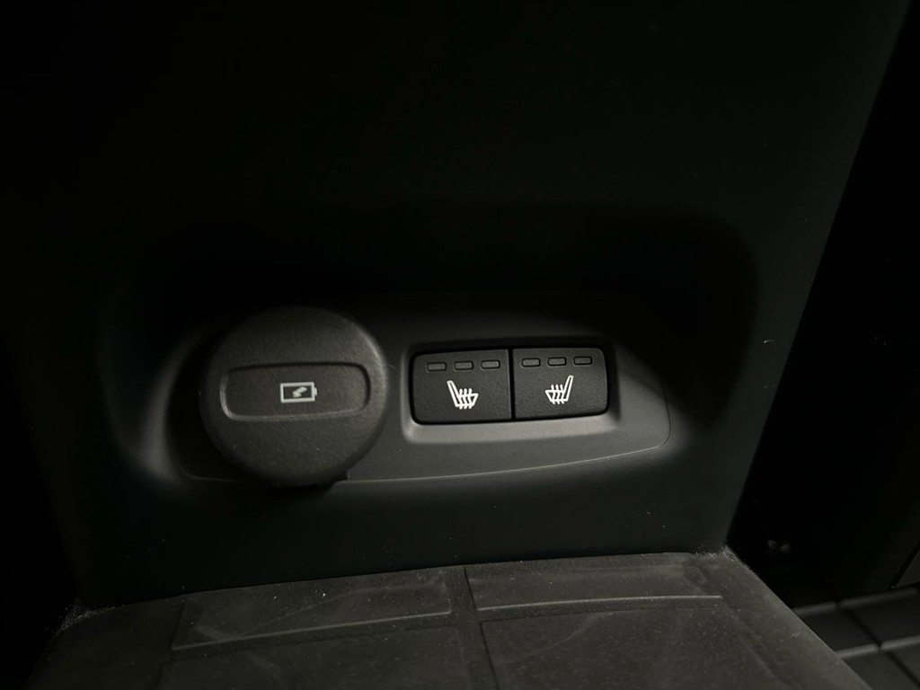 Volvo EC40 Black Edition Plus billede 18
