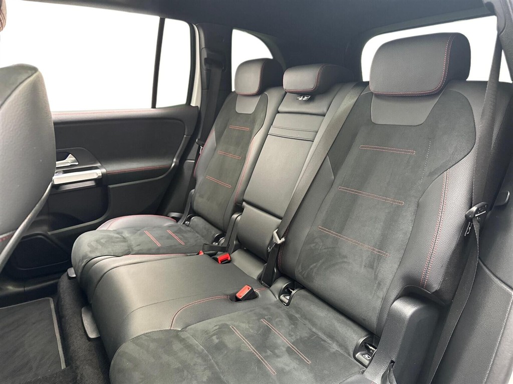 Mercedes-Benz EQB 250 AMG Line billede 12