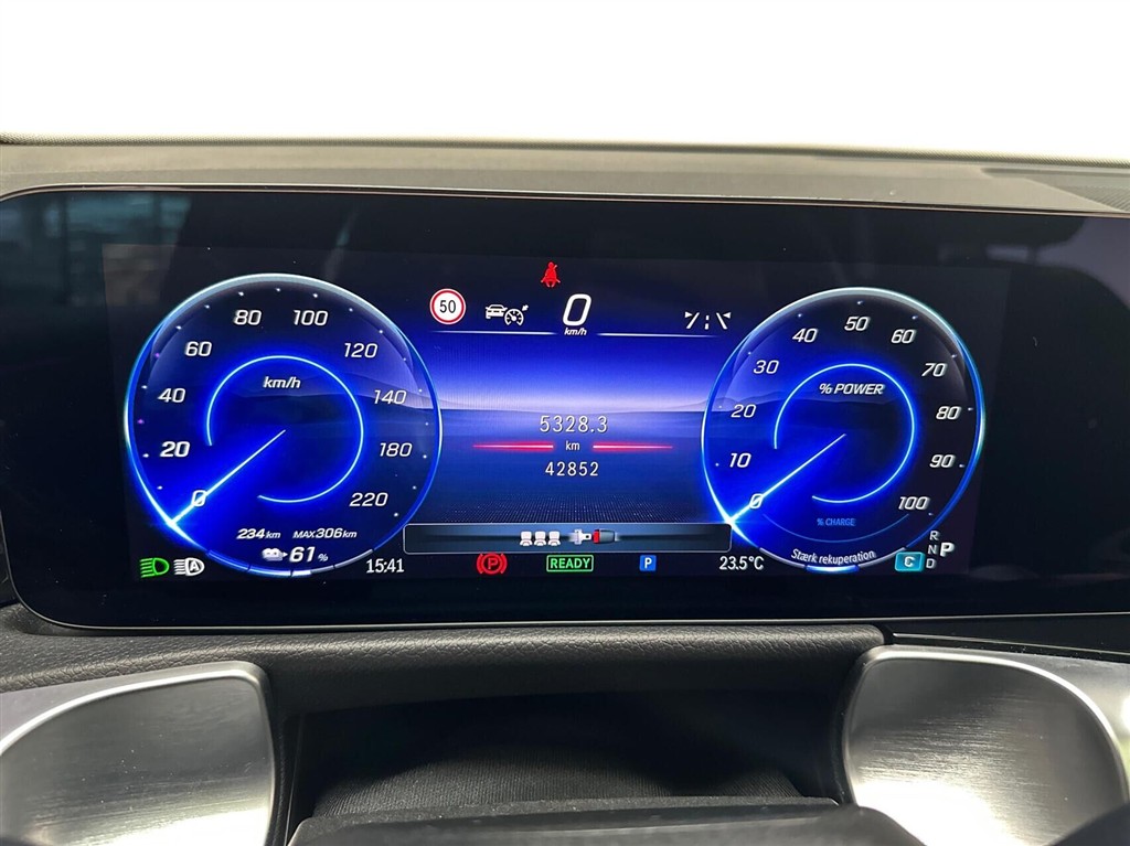 Mercedes-Benz EQB 250+ AMG Advance billede 15