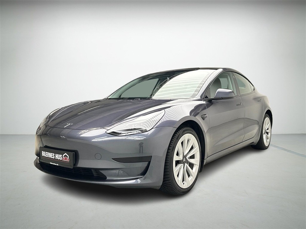 Tesla Model 3 Standard Range