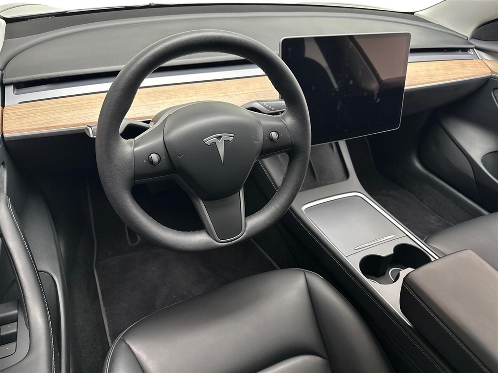 Tesla Model 3 Standard Range billede 4