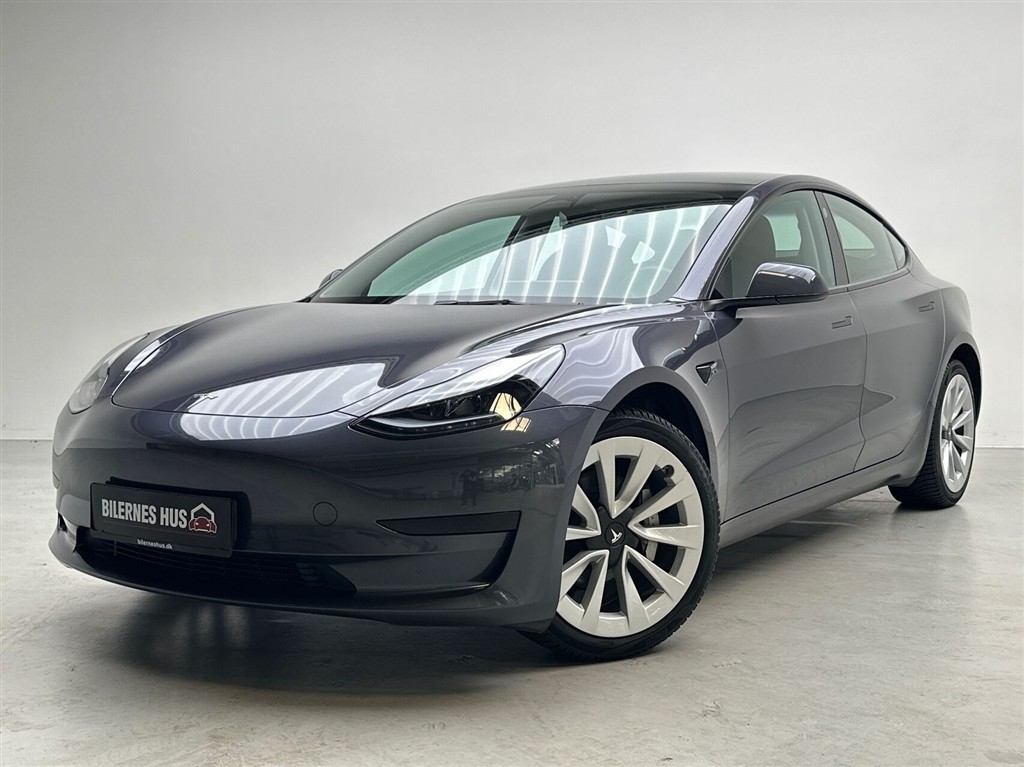 Tesla Model 3 Standard Range billede 17
