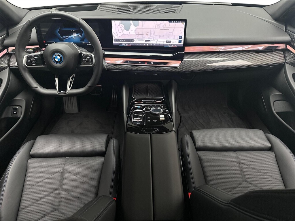 BMW i5 Fully Charged billede 4