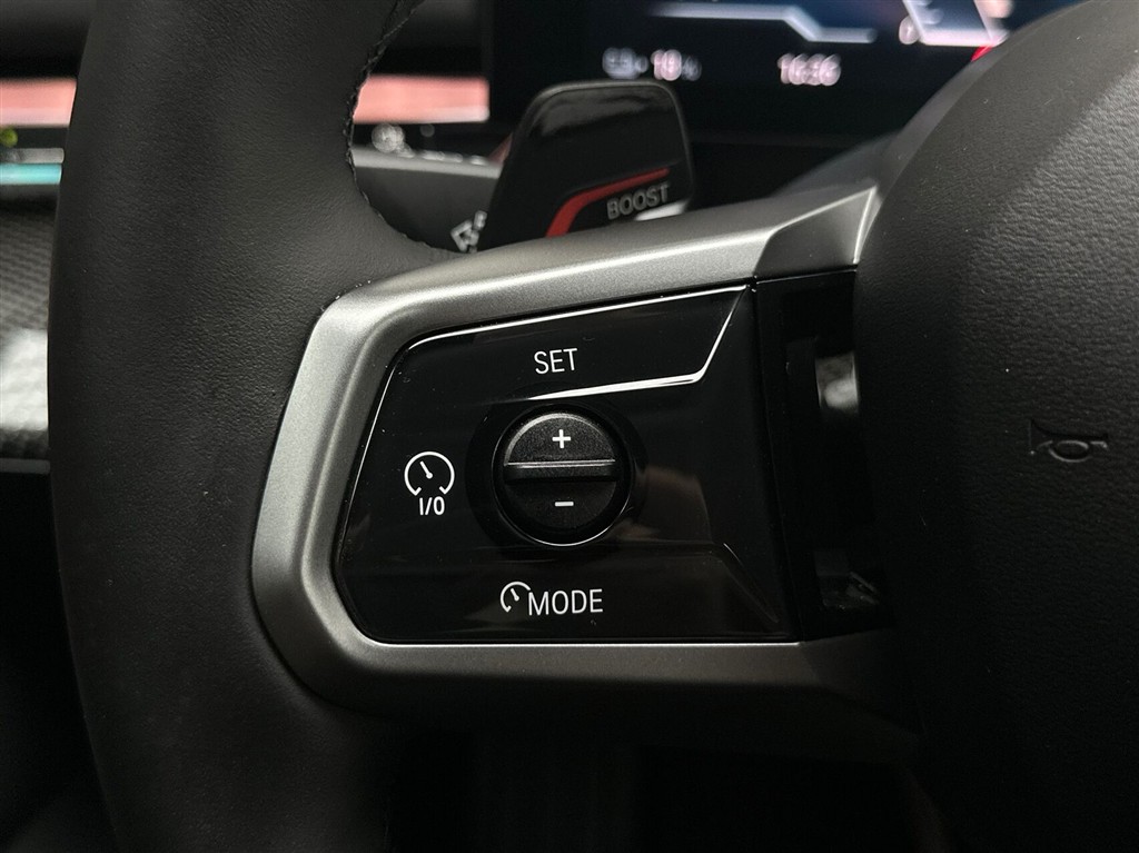 BMW i5 Fully Charged billede 15
