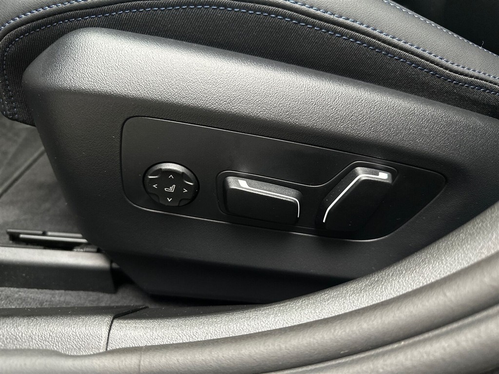 BMW i5 Fully Charged billede 18