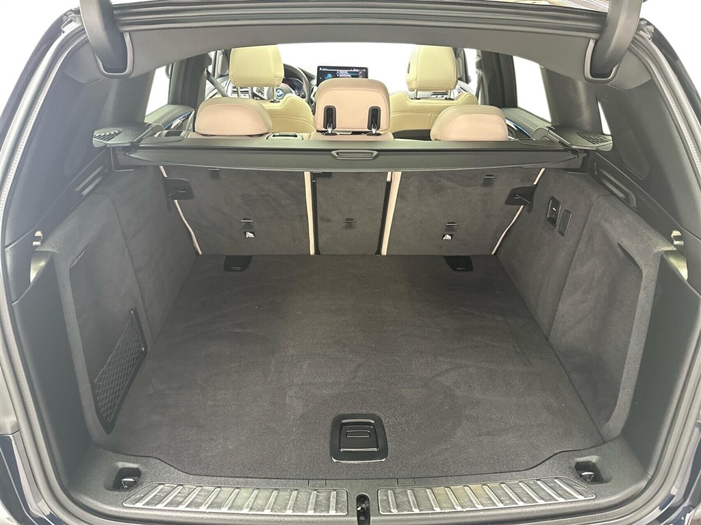 BMW iX3 M-Sport Charged Plus billede 14