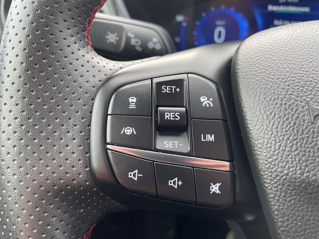 Ford Kuga ST-Line X billede 17