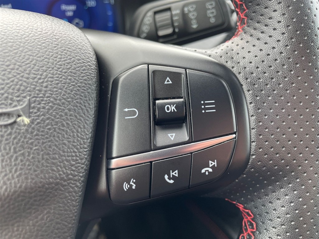 Ford Kuga ST-Line X billede 18