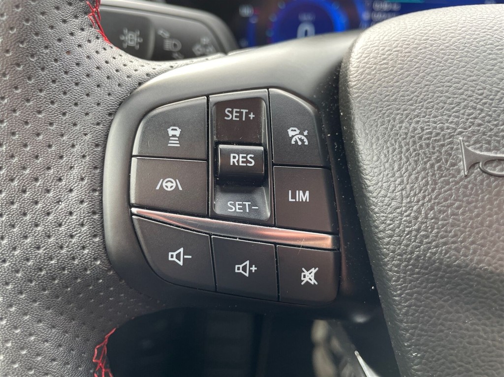 Ford Kuga ST-Line X billede 17