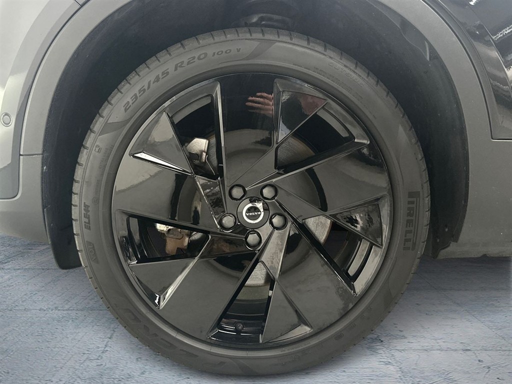 Volvo EC40 Black Edition Plus billede 10