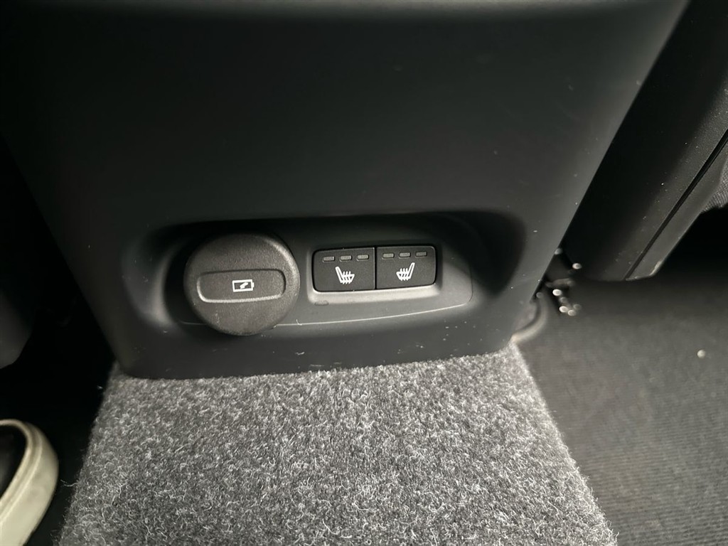 Volvo EC40 Black Edition Plus billede 19