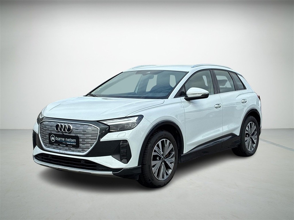 Audi Q4 Attitude