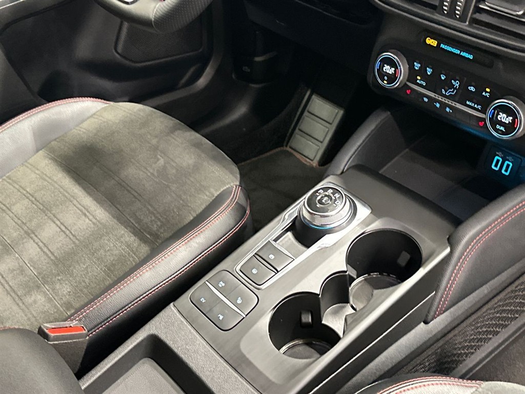 Ford Kuga ST-Line X billede 15