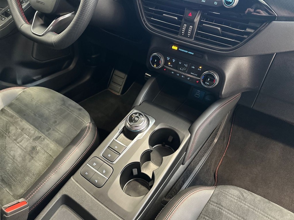 Ford Kuga ST-Line X billede 15