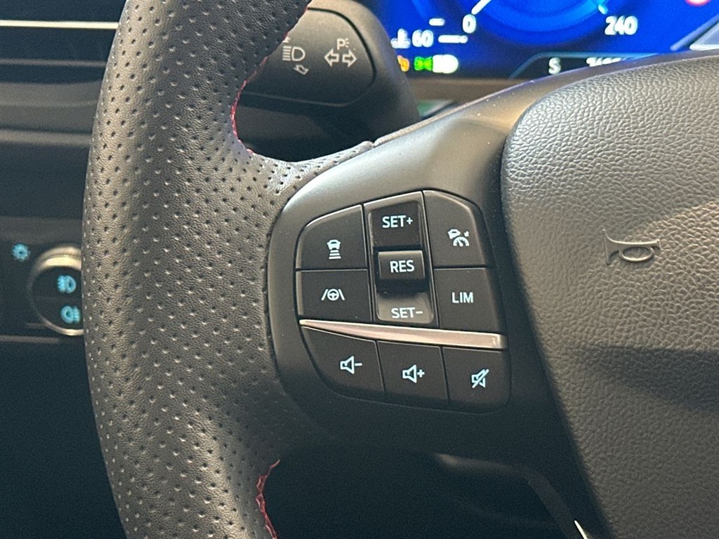 Ford Kuga ST-Line X billede 17