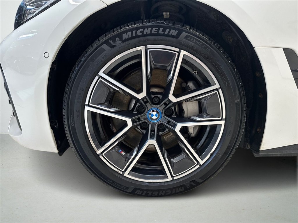 BMW i4 M-Sport billede 8