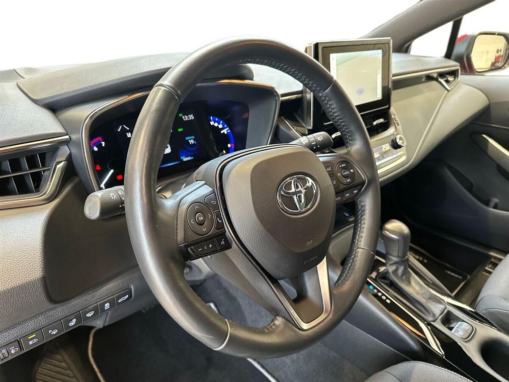 Toyota Corolla Active Smart Safety Plus billede 3