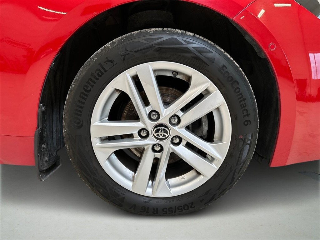 Toyota Corolla Active Smart Safety Plus billede 8