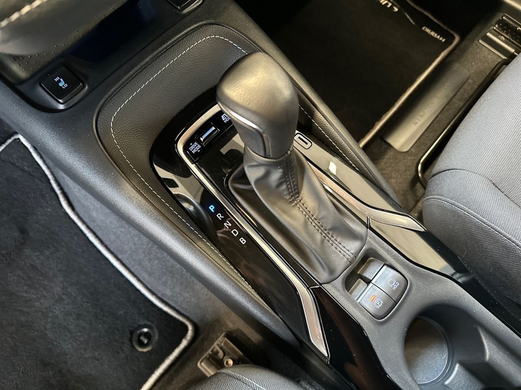 Toyota Corolla Active Smart Safety Plus billede 15