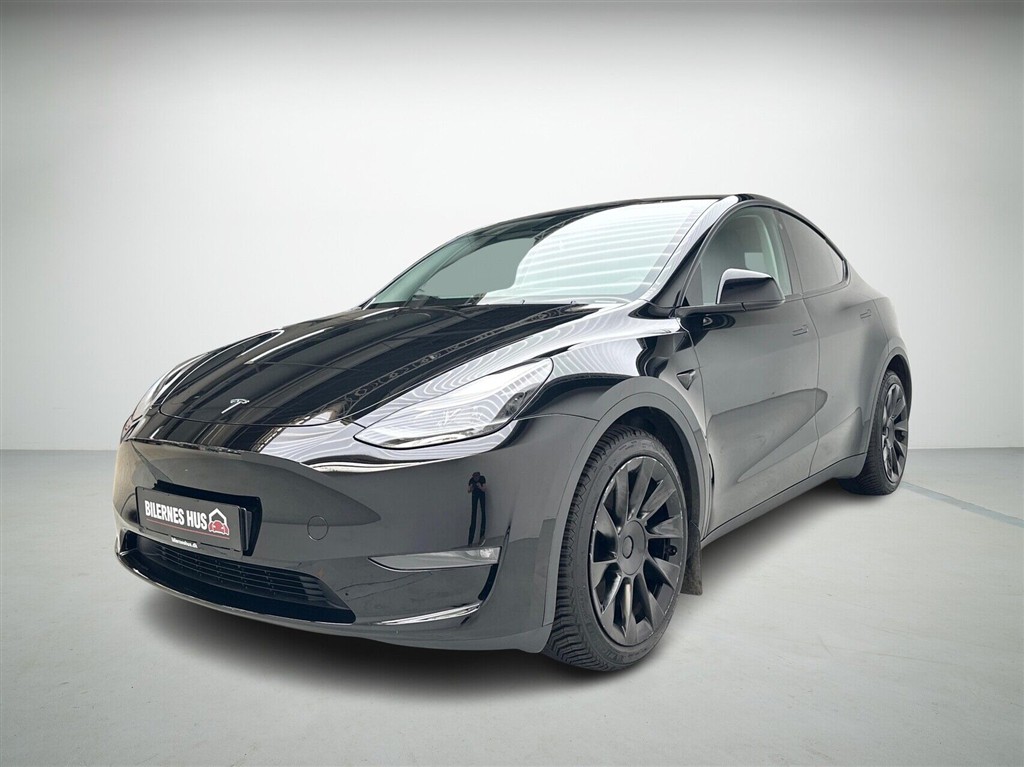 Tesla Model Y Long Range