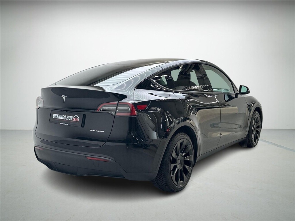 Tesla Model Y Long Range billede 2