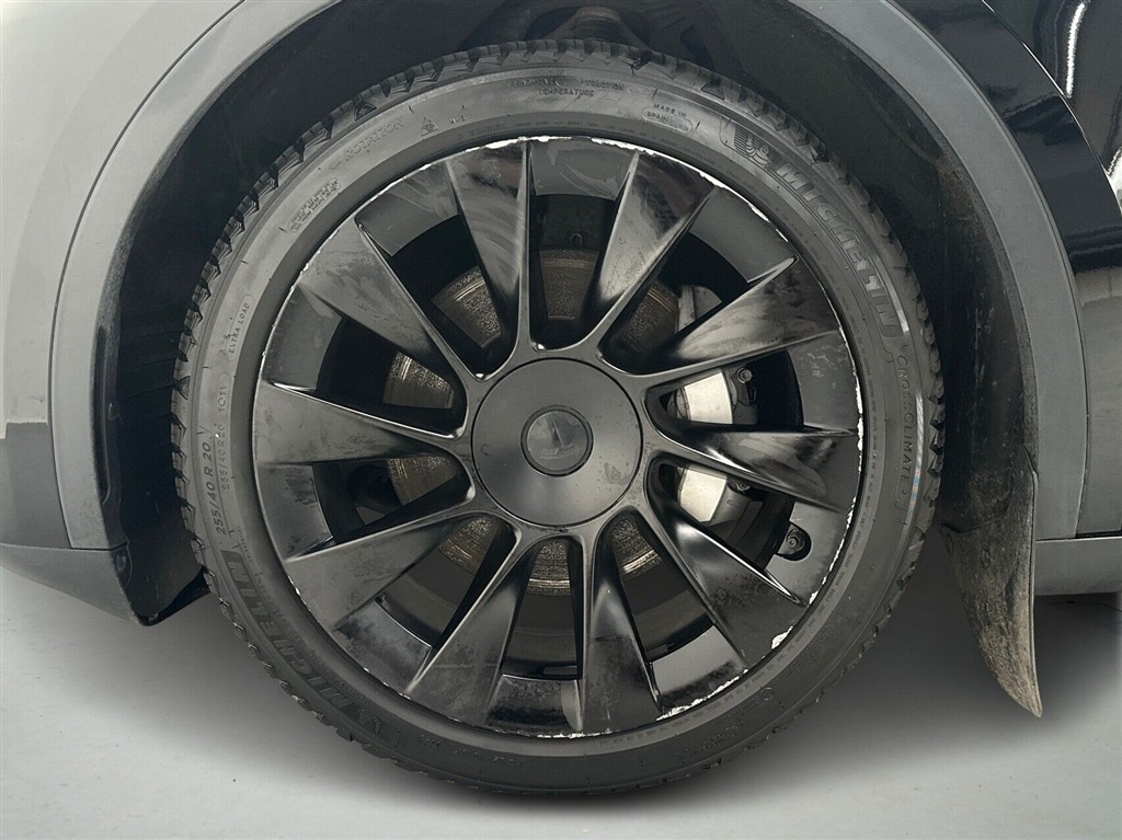 Tesla Model Y Long Range billede 9