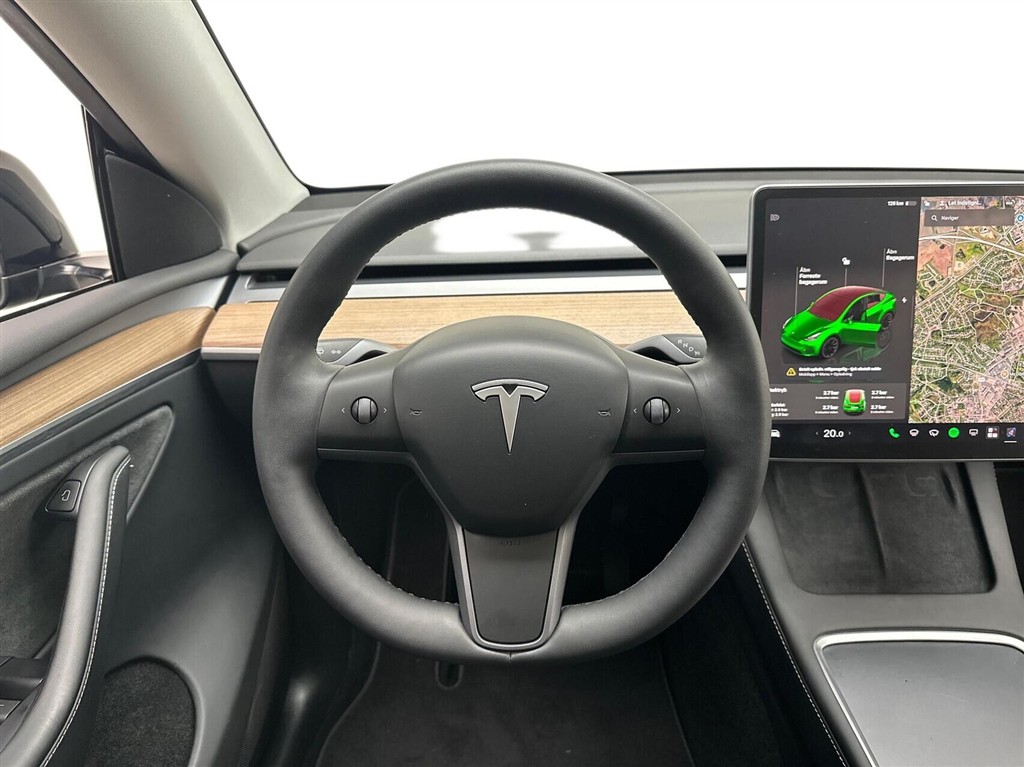 Tesla Model Y Long Range billede 10