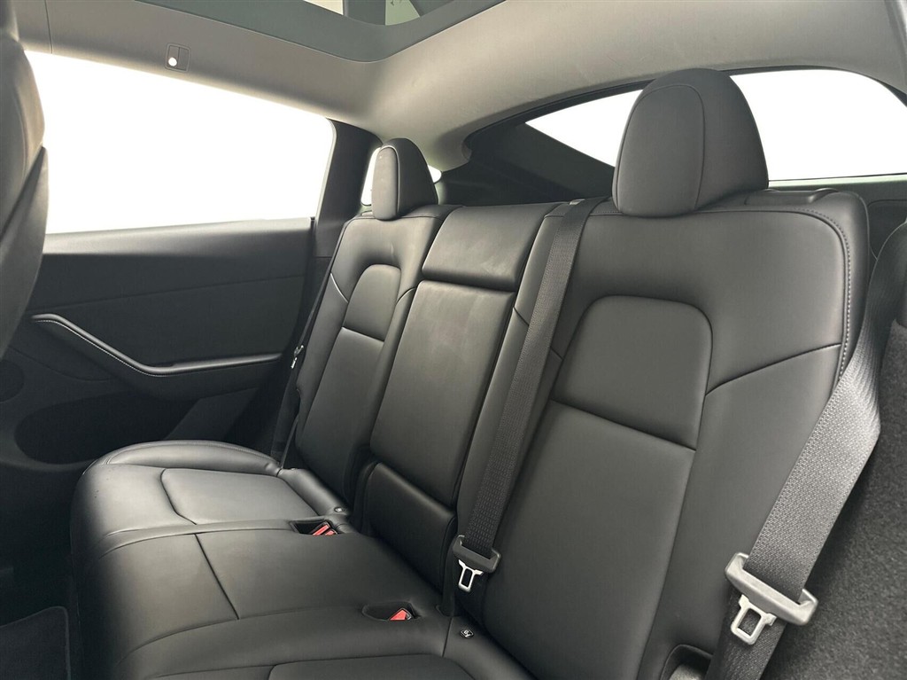 Tesla Model Y Long Range billede 13