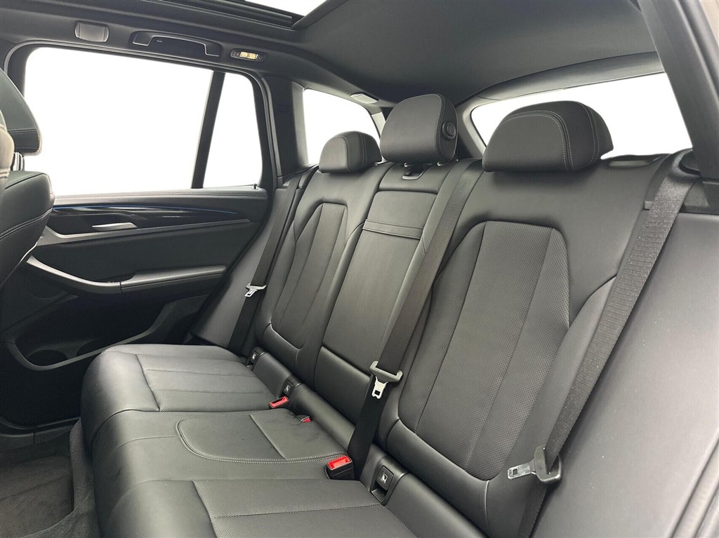 BMW iX3 M-Sport Charged billede 13