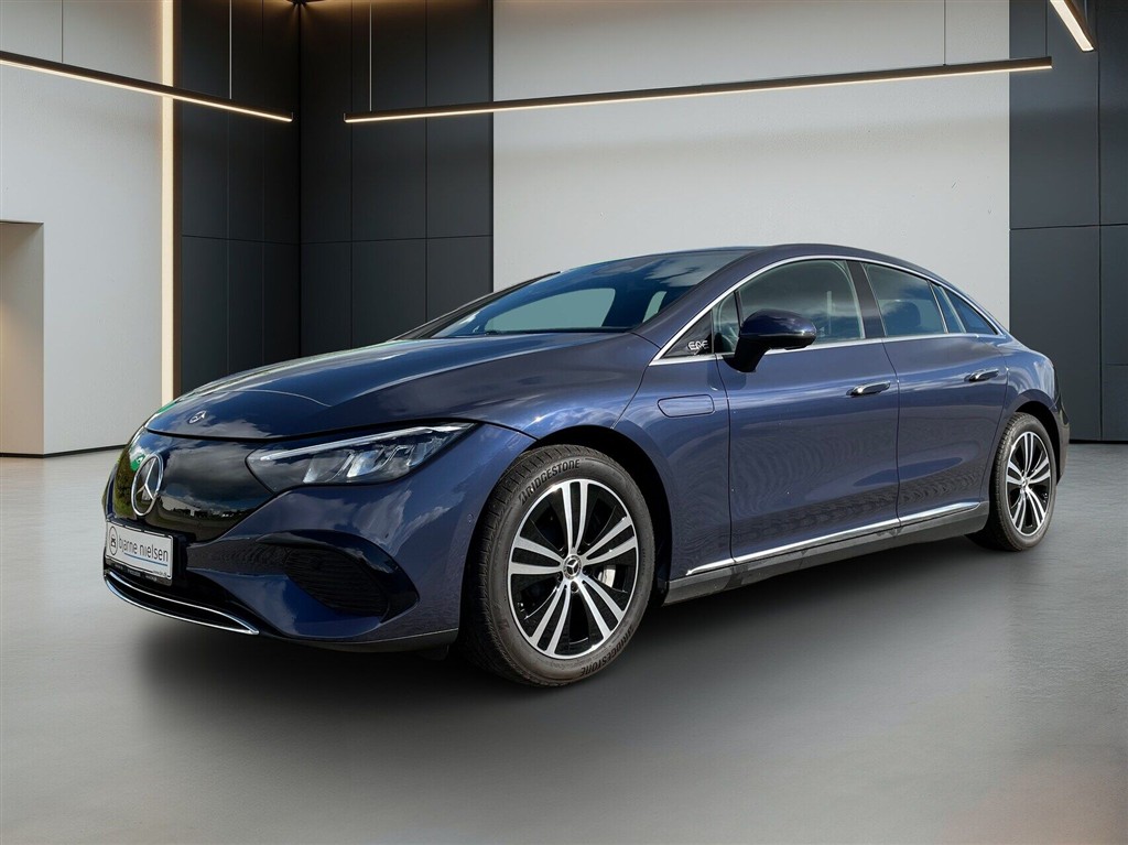 Mercedes-Benz EQE 300 