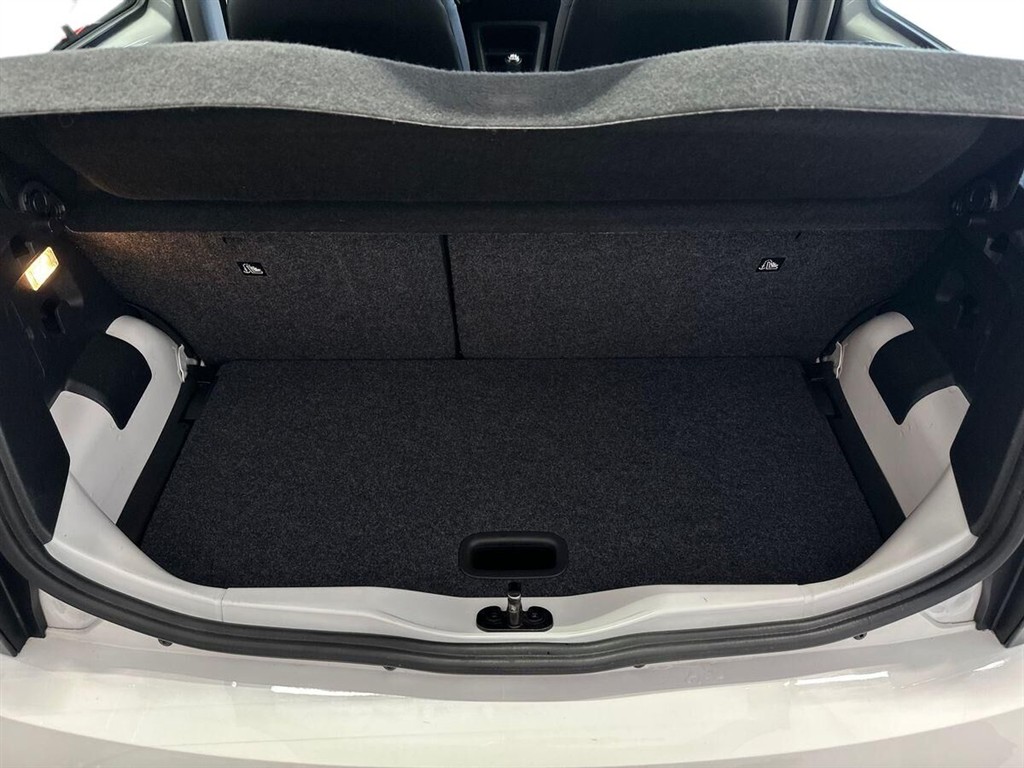 VW up Move billede 13
