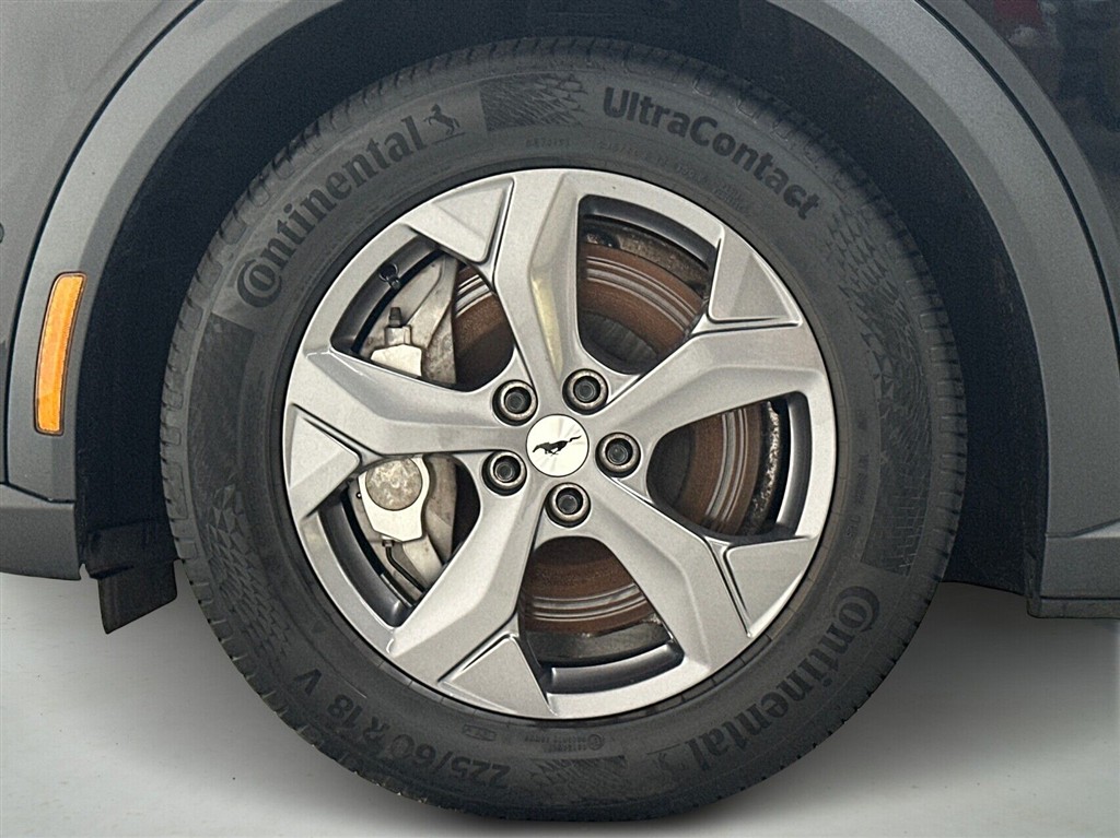 Ford Mustang Mach-E UR generic.image 9