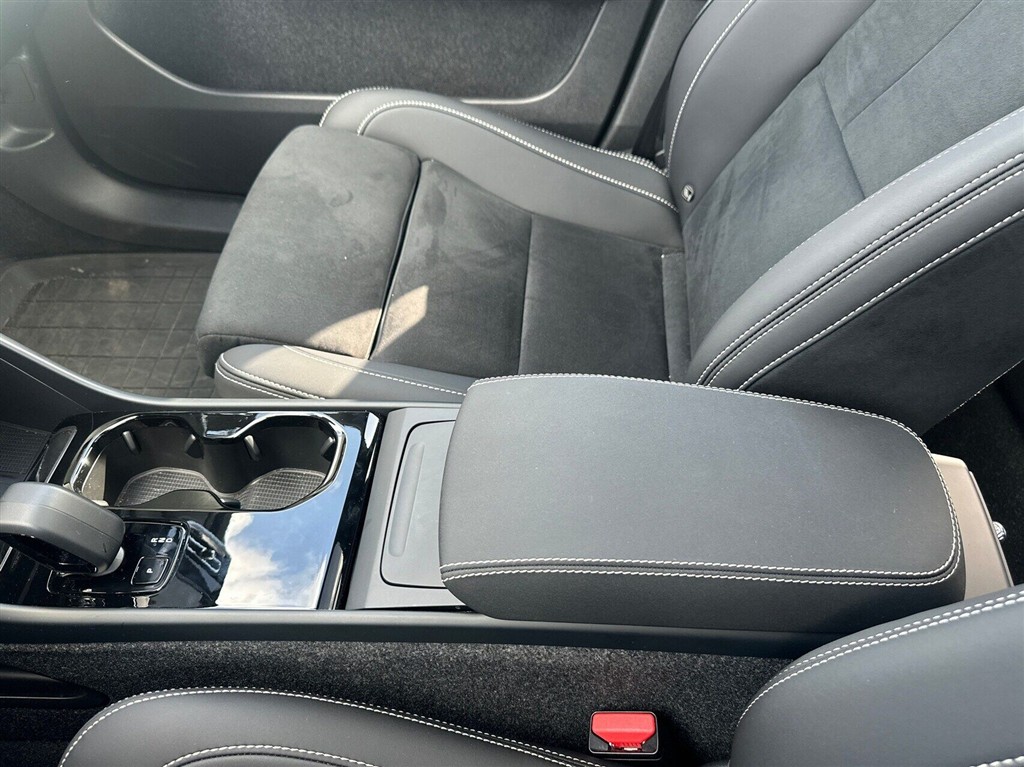 Volvo EX40 Black Edition Excess billede 18