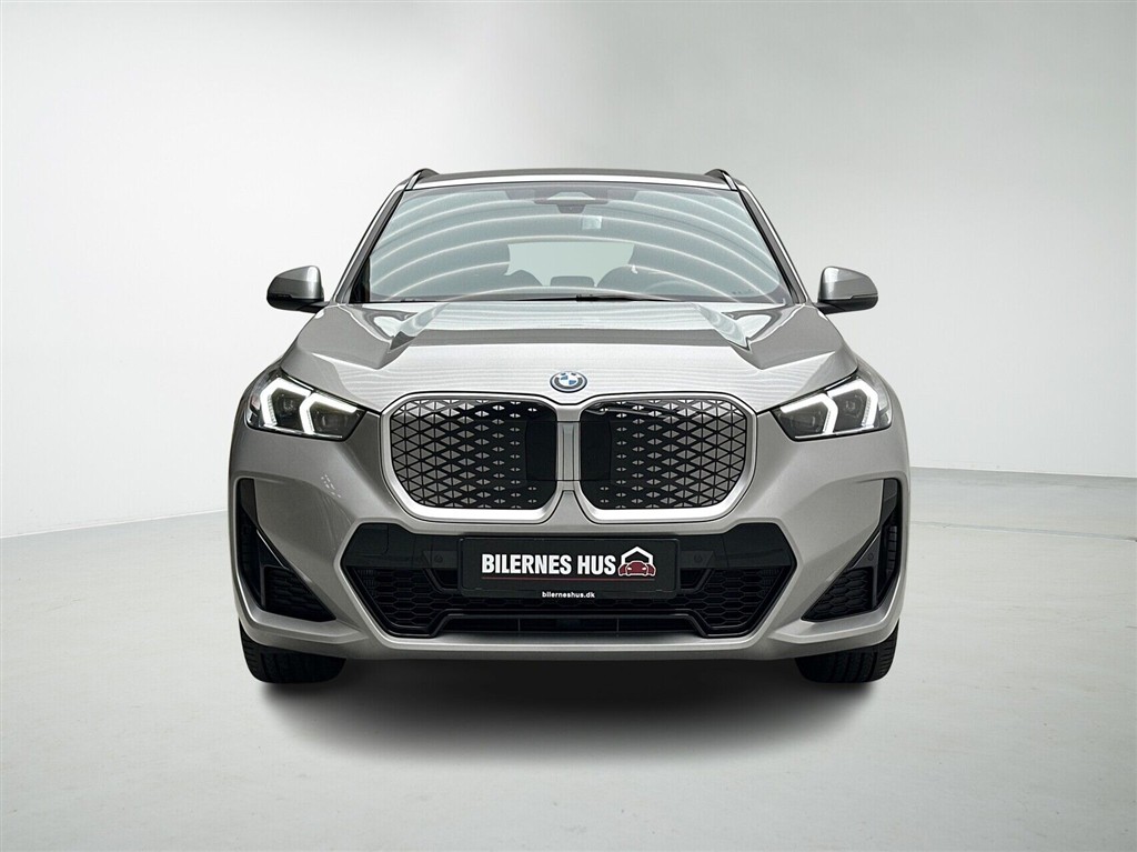 BMW iX1 M-Sport billede 7