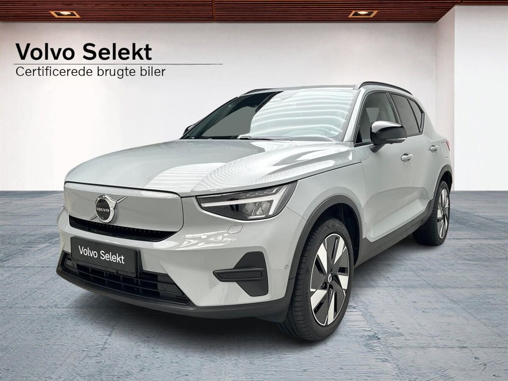 Volvo EX40 Core
